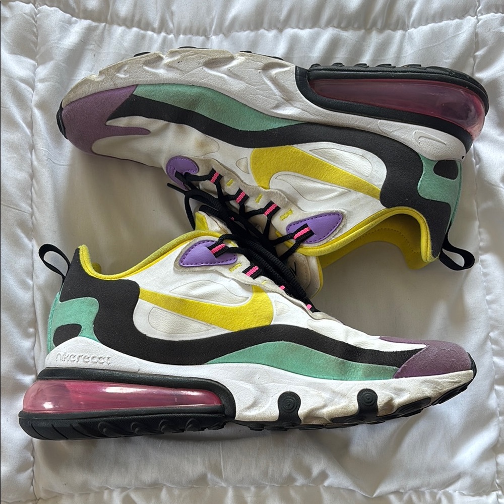 Nike Women's Size 9 Air Max 270 React
